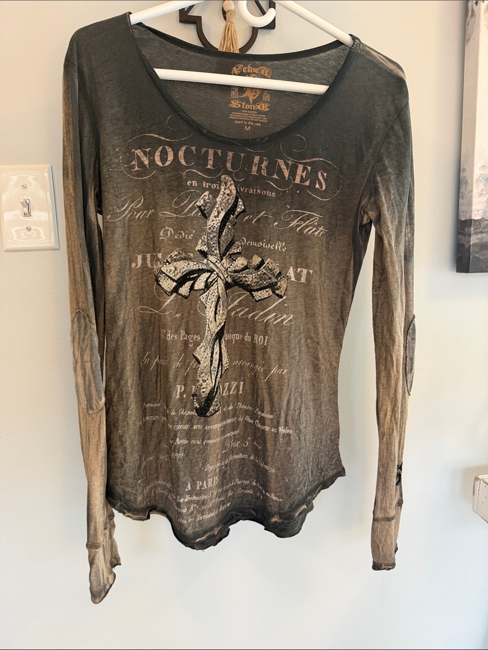 ⭐️ Velvet Stone Nocturnes Cross Graphic Tee⭐️